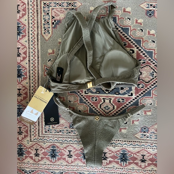 Green halter VIX bikini S nwt - Picture 2 of 3